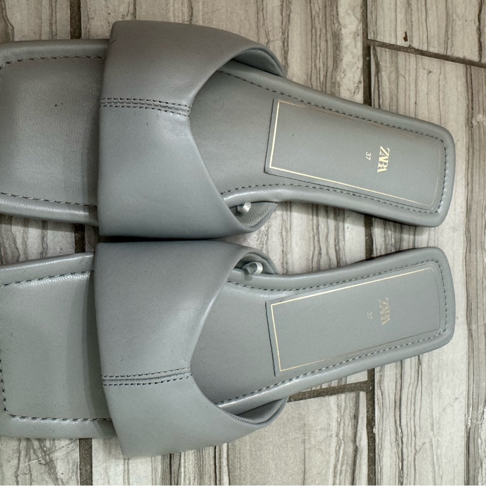 Zara Light Gray Slide Sandals